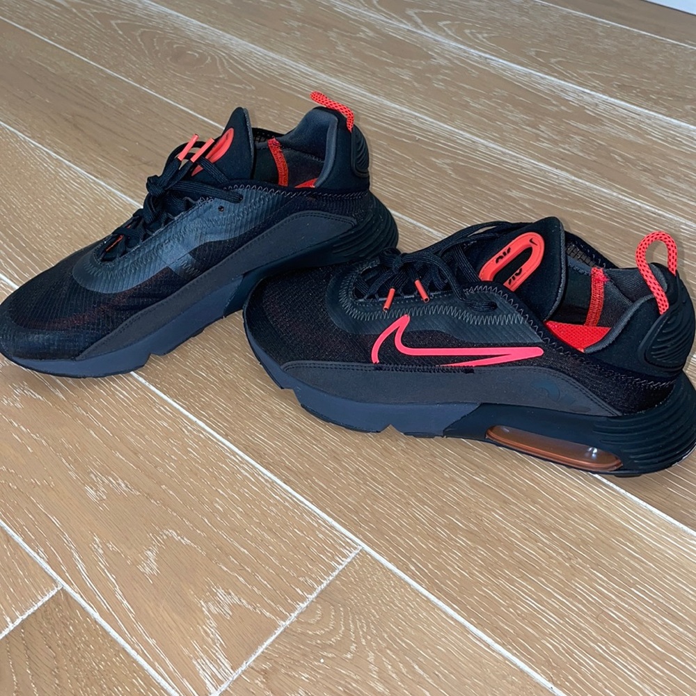 Nike AirMax Men’s size 9